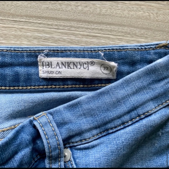 Blank NYC spray on distressed skinny jeans - Picture 5 of 5